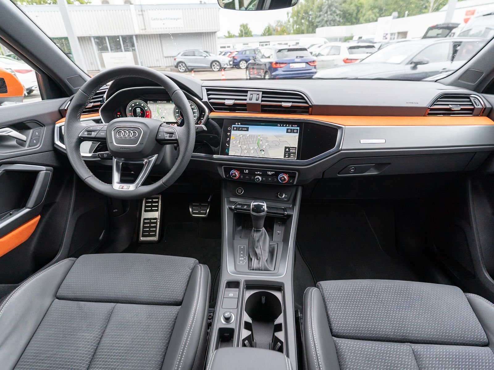 Fahrzeugabbildung Audi Q3 Sportback S line 35TFSI Stronic Navi LED AHK
