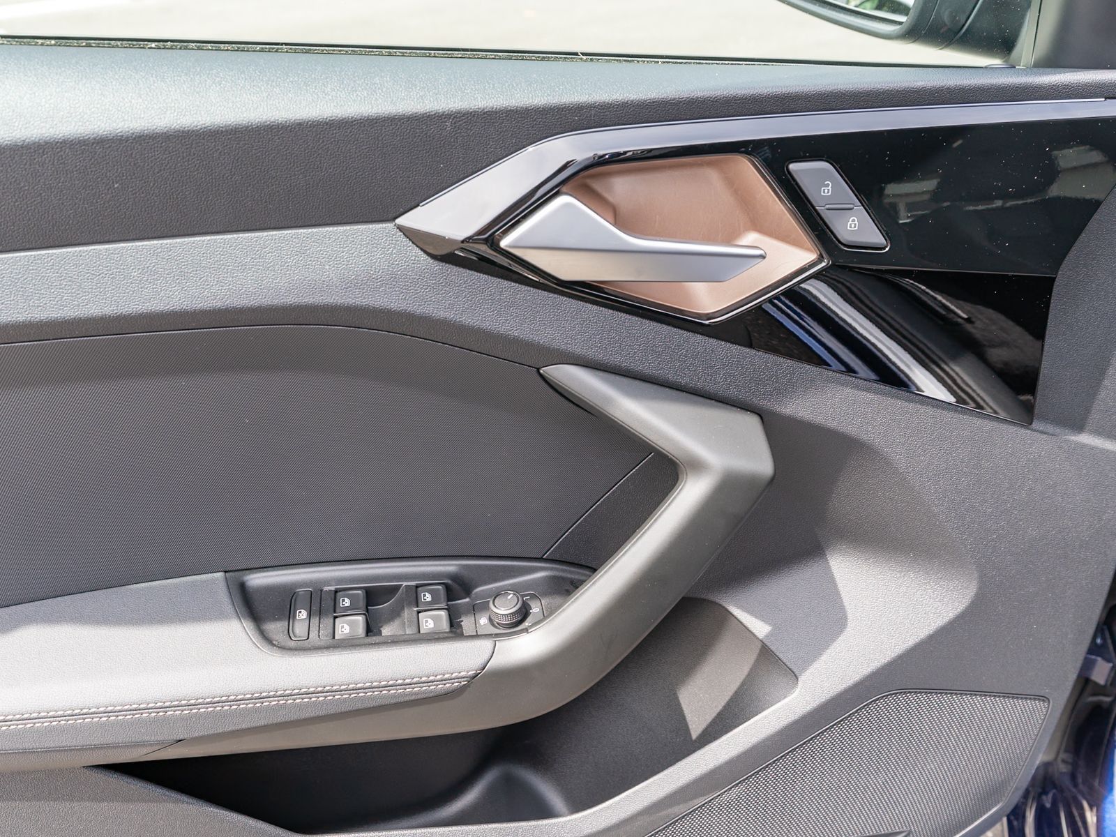 Fahrzeugabbildung Audi A1 Sportback advanced 25TFSI Navi LED RFK ACC