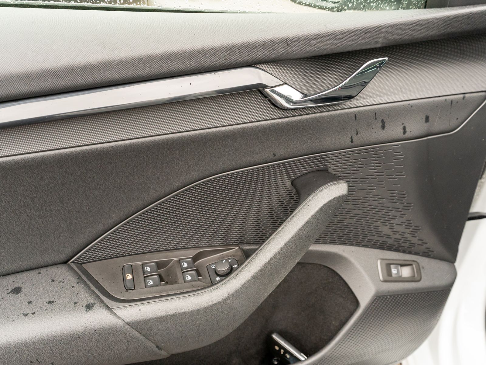 Fahrzeugabbildung SKODA Octavia Combi iV CLEVER 1.4 TSI DSG LED Navi AHK