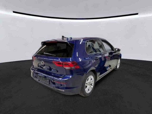 Fahrzeugabbildung Volkswagen Golf Life 2.0 TDI DSG Navi LED ACC Pano SHZ PDC