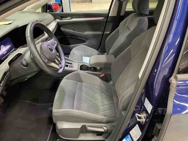 Fahrzeugabbildung Volkswagen Golf Life 2.0 TDI DSG Navi LED ACC Pano SHZ PDC