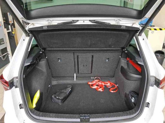 Fahrzeugabbildung SKODA Karoq Ambition 2.0TDI 4x4 DSG LED Navi RFK AHK