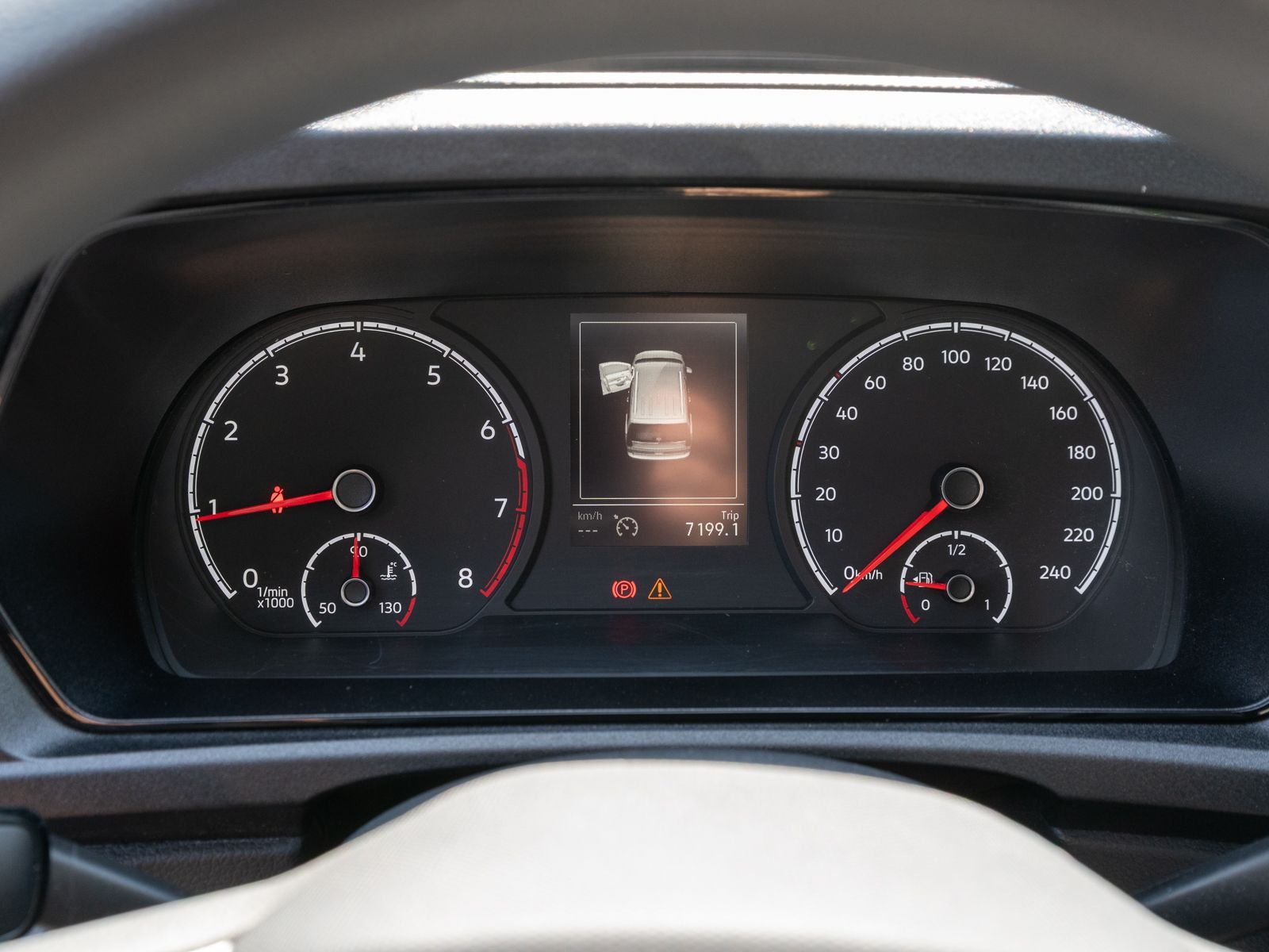 Fahrzeugabbildung Volkswagen Caddy Life 1.5 TSI LED Navi RFK SHZ AHK