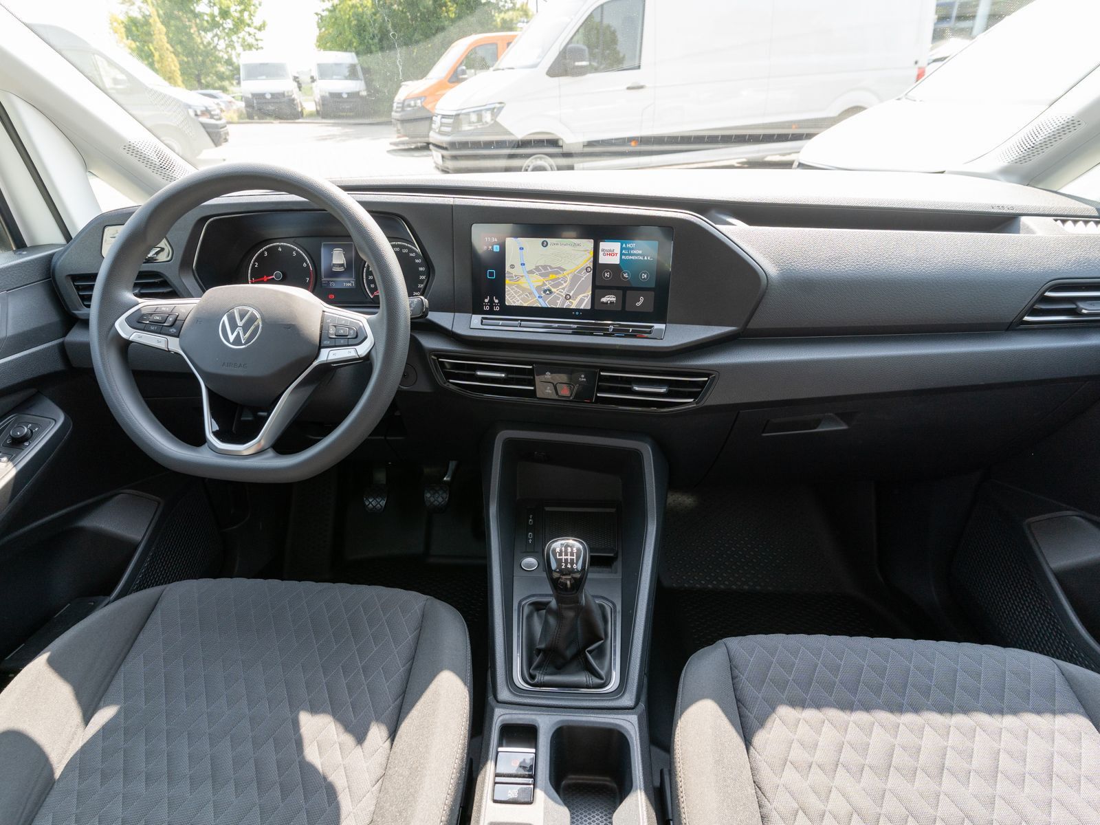 Fahrzeugabbildung Volkswagen Caddy Life 1.5 TSI LED Navi RFK SHZ AHK