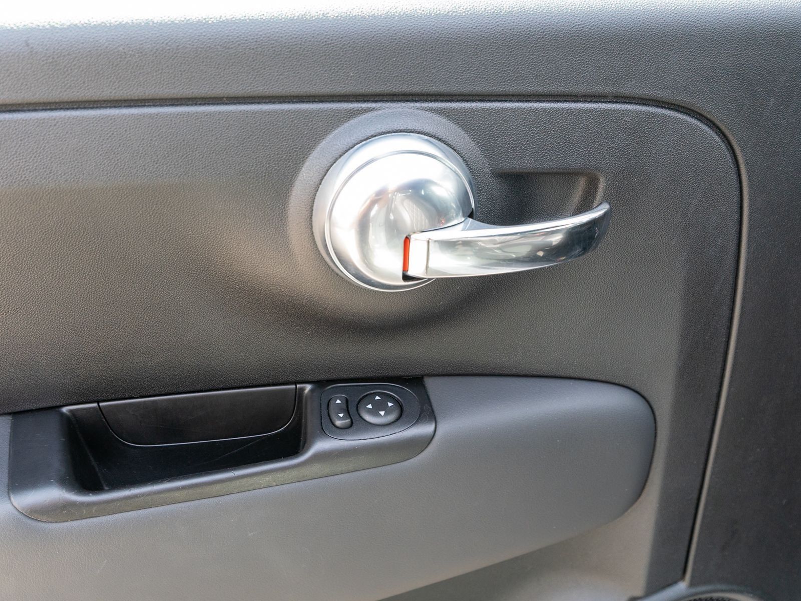 Fahrzeugabbildung Abarth 595 Turismo 1.4 T-jet Navi PDC Beats Audio LEDER
