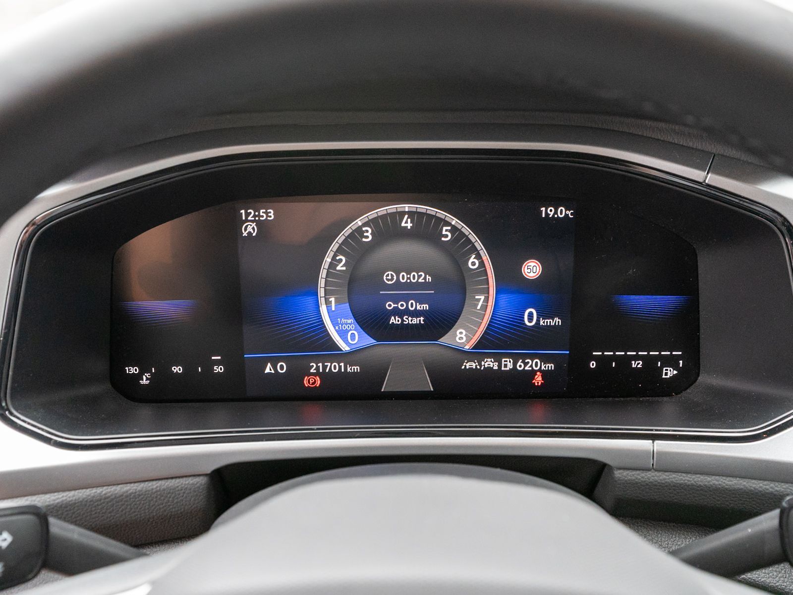 Fahrzeugabbildung Volkswagen T-Roc Life 1.0 TSI 6-Gang LED Navi PDC SHZ