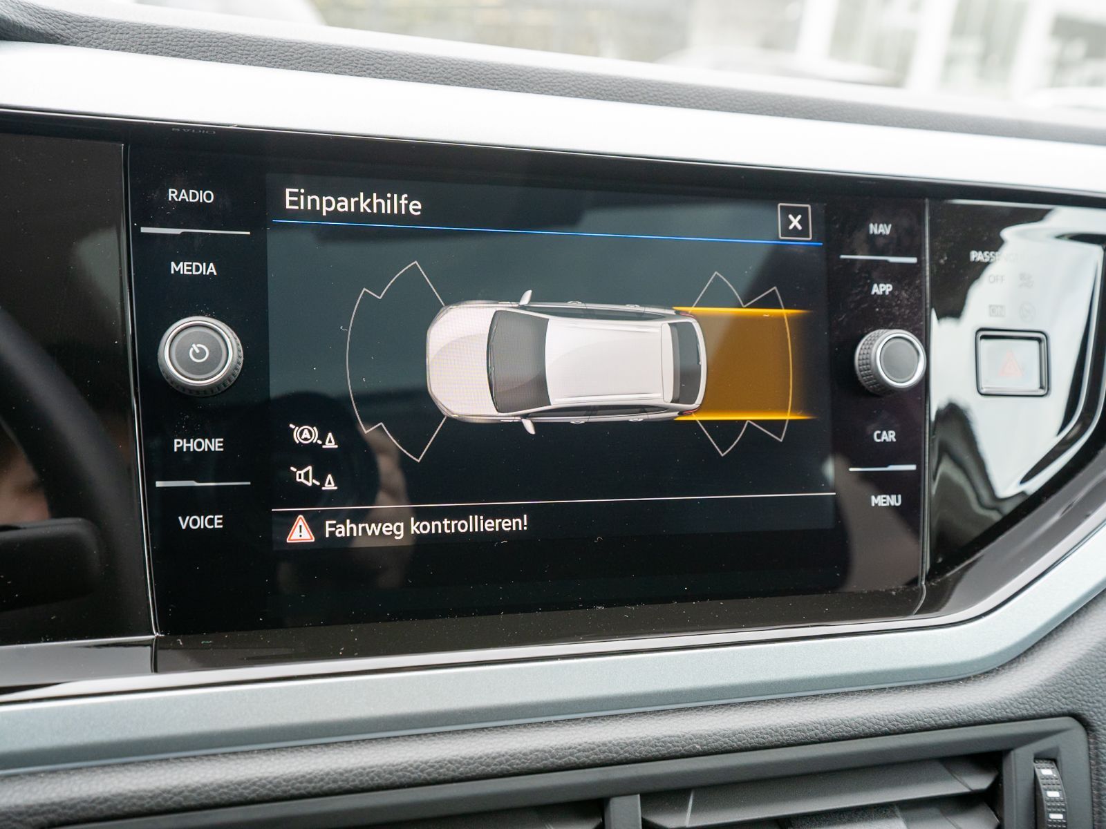 Fahrzeugabbildung Volkswagen Taigo Goal 1.0 TSI 6-Gang LED Navi PDC ACC PANO
