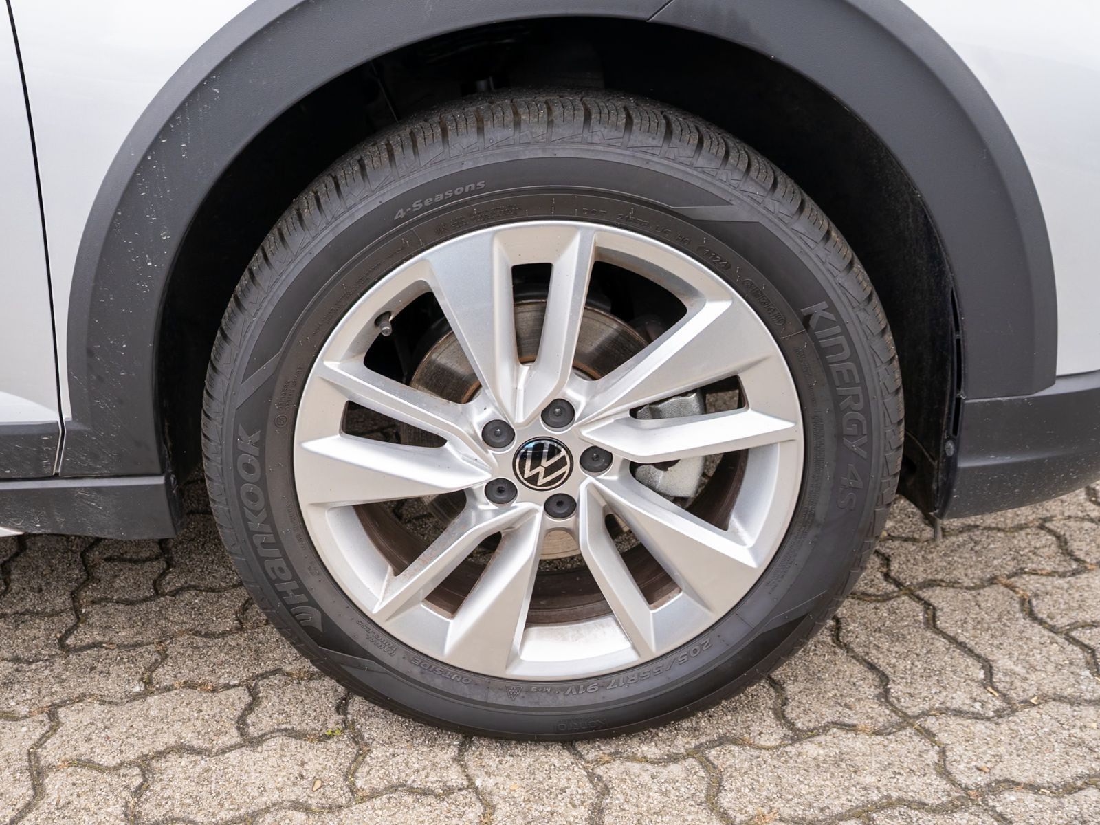 Fahrzeugabbildung Volkswagen Taigo Goal 1.0 TSI 6-Gang LED Navi PDC ACC PANO