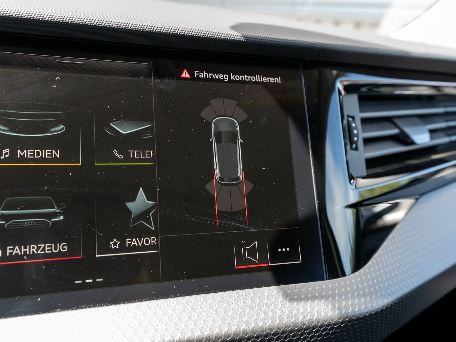 Fahrzeugabbildung Audi A1 Sportback advanced 25TFSI Stronic LED SONOS