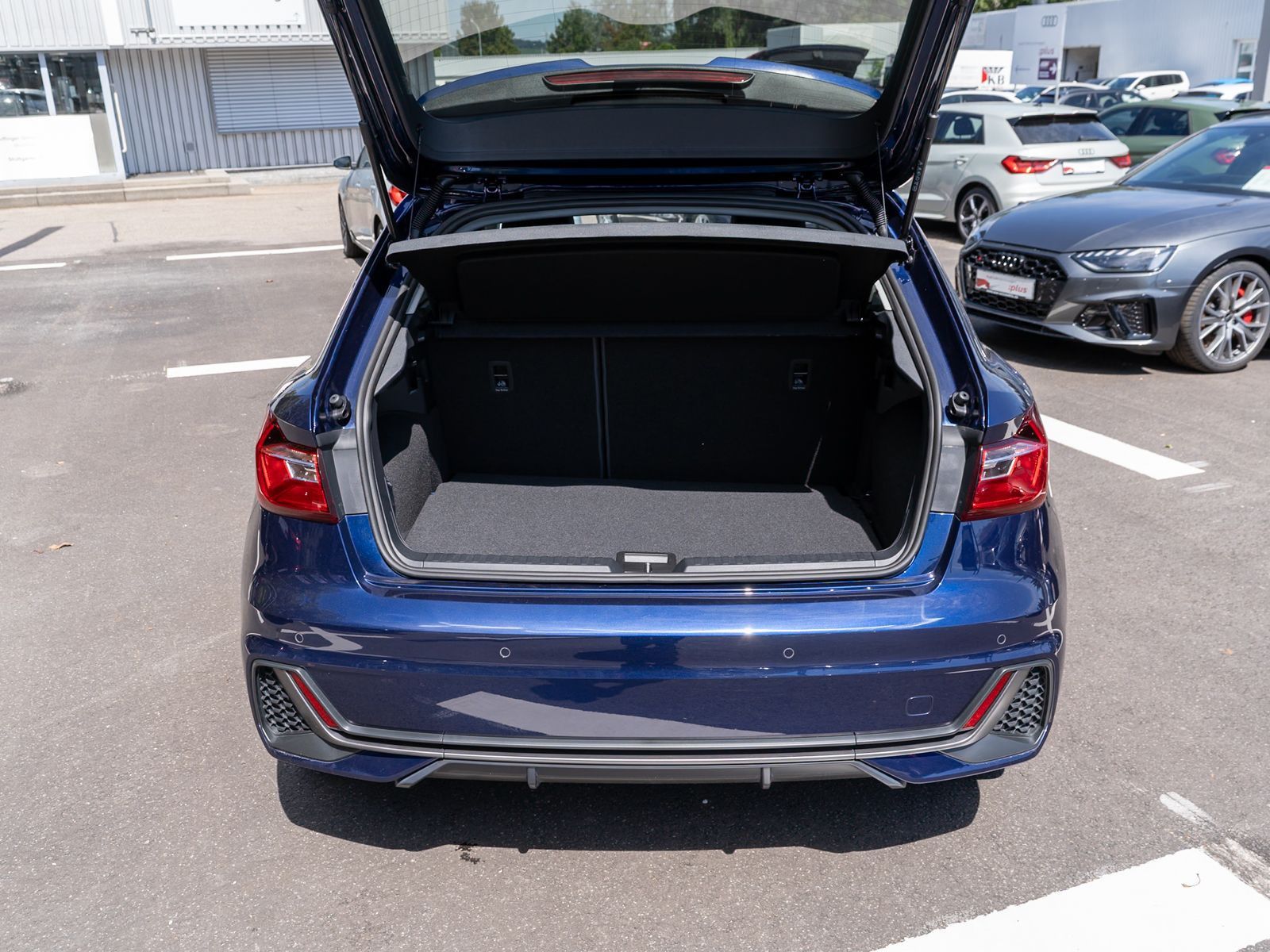 Fahrzeugabbildung Audi A1 Sportback S line 30TFSI LED ACC SHZ PDC