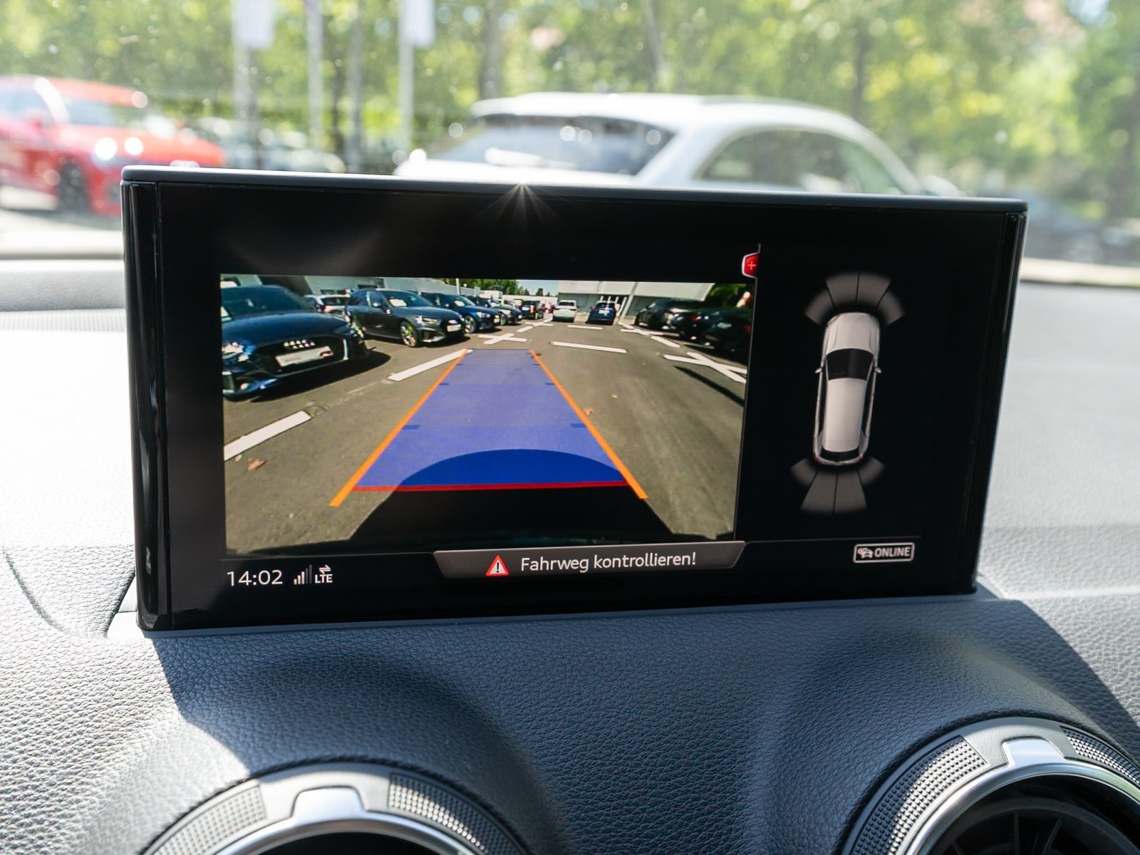 Fahrzeugabbildung Audi Q2 35TFSI Stronic Navi LED RFK PDC SHZ