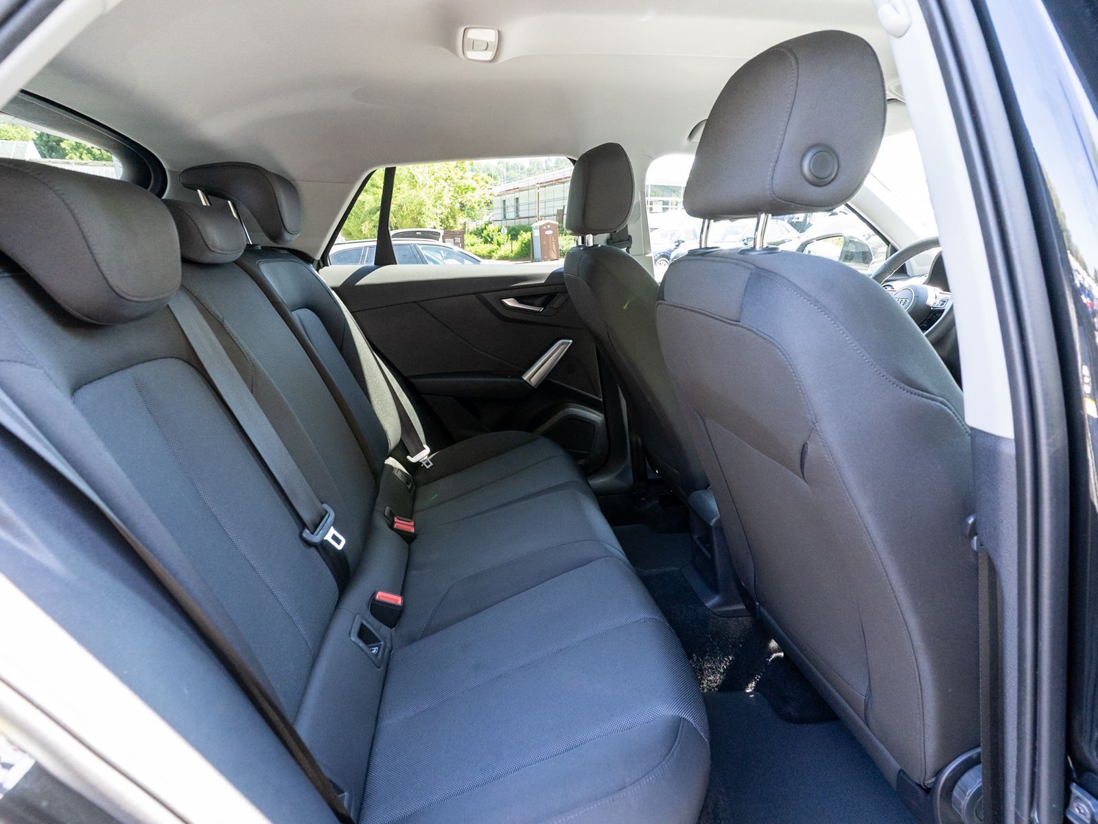 Fahrzeugabbildung Audi Q2 35TFSI Stronic Navi LED RFK PDC SHZ