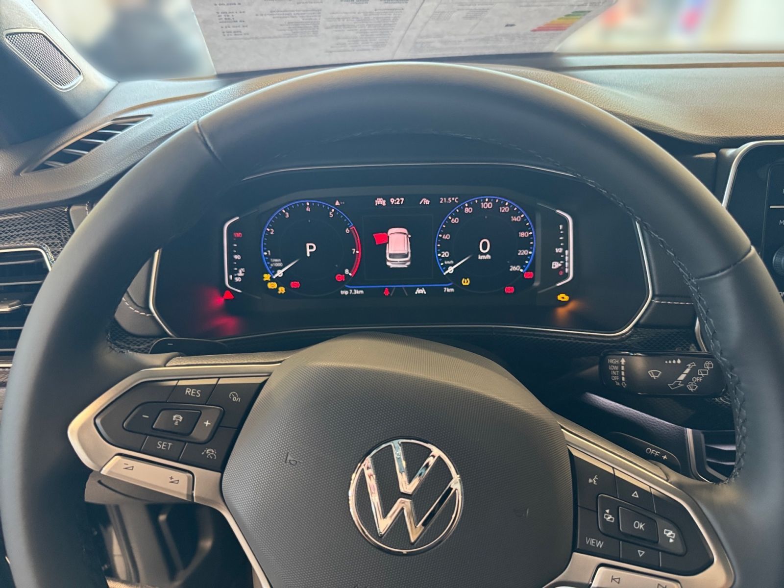 Fahrzeugabbildung Volkswagen T-Cross R-Line 1.5 TSI DSG *AHK Rückfahrkamera*