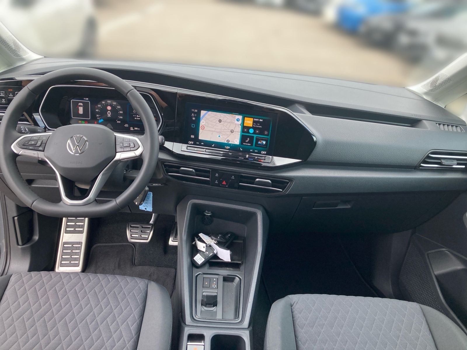 Fahrzeugabbildung Volkswagen Caddy "Dark Label" 5-Sitzer 2.0 TDI DSG ACC LED