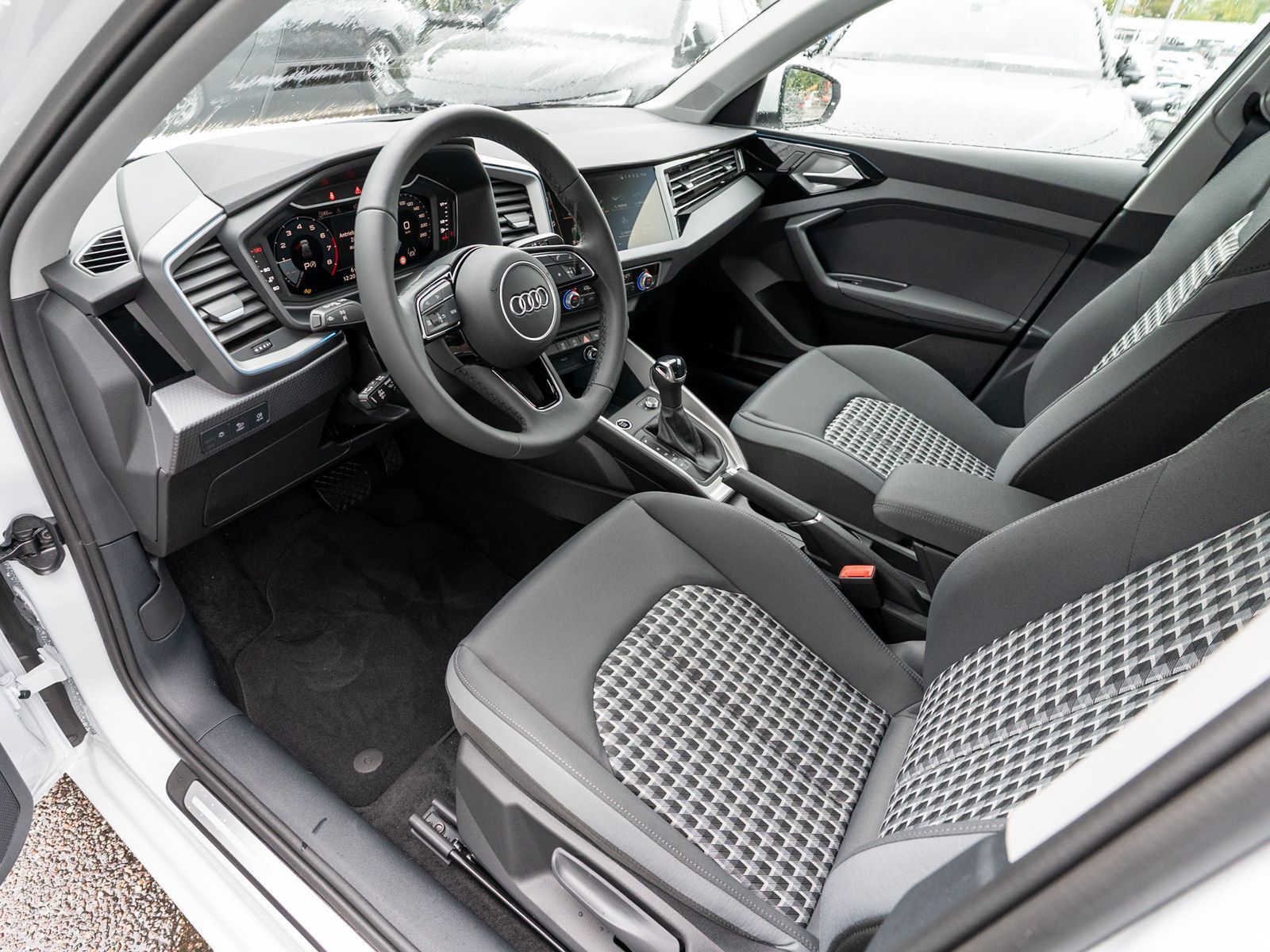 Fahrzeugabbildung Audi A1 Sportback advanced 35 TFSI 110(150) kW(PS) S