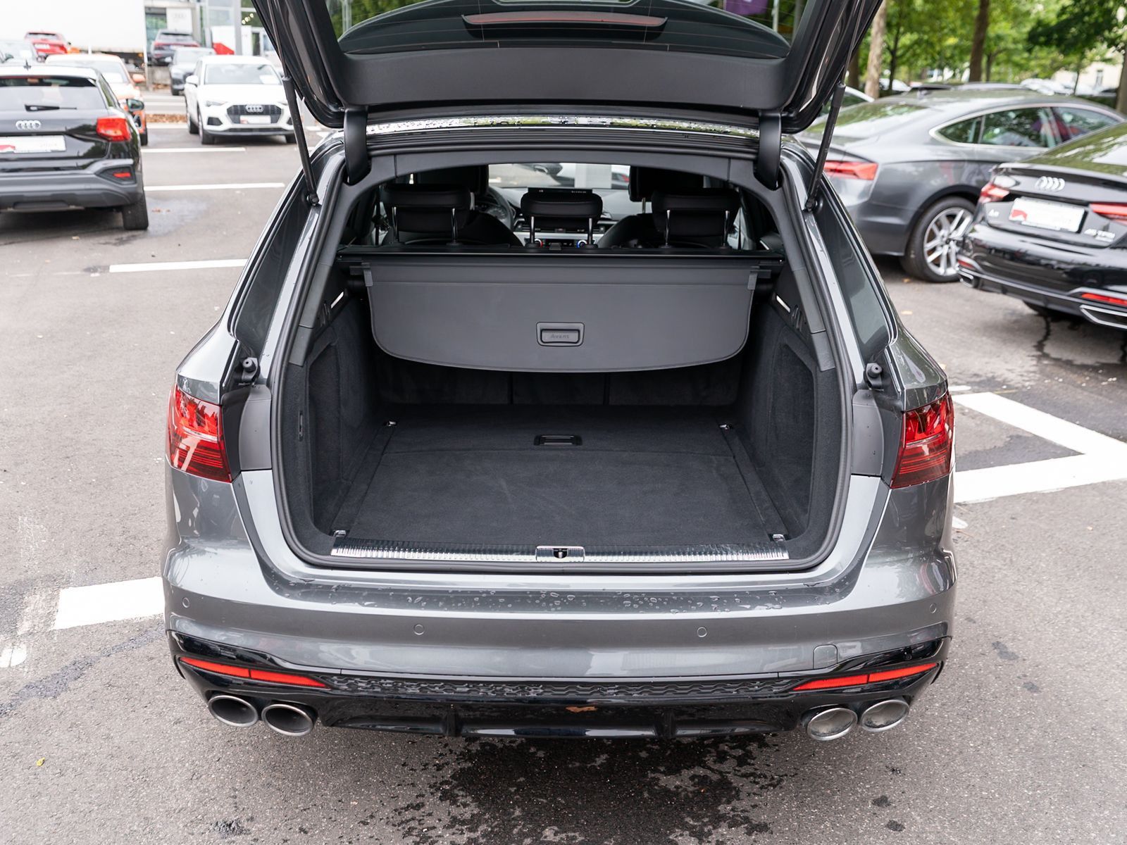 Fahrzeugabbildung Audi S4 Avant TDI quattro Navi Matrix AHK ACC RFK