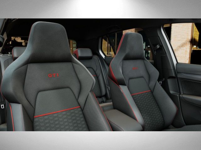 Fahrzeugabbildung Volkswagen Golf GTI Clubsport DSG *LED Head-Up-Display*