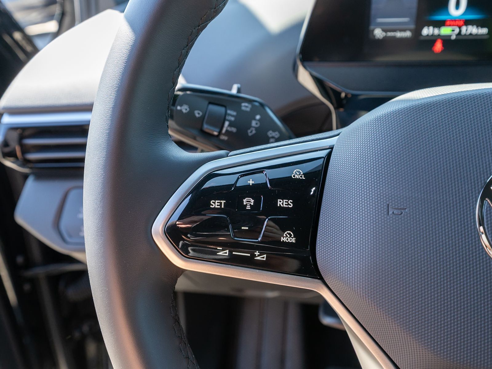 Fahrzeugabbildung Volkswagen ID.4 Pure Performance LED Nav PDC Wärmepumpe AHK