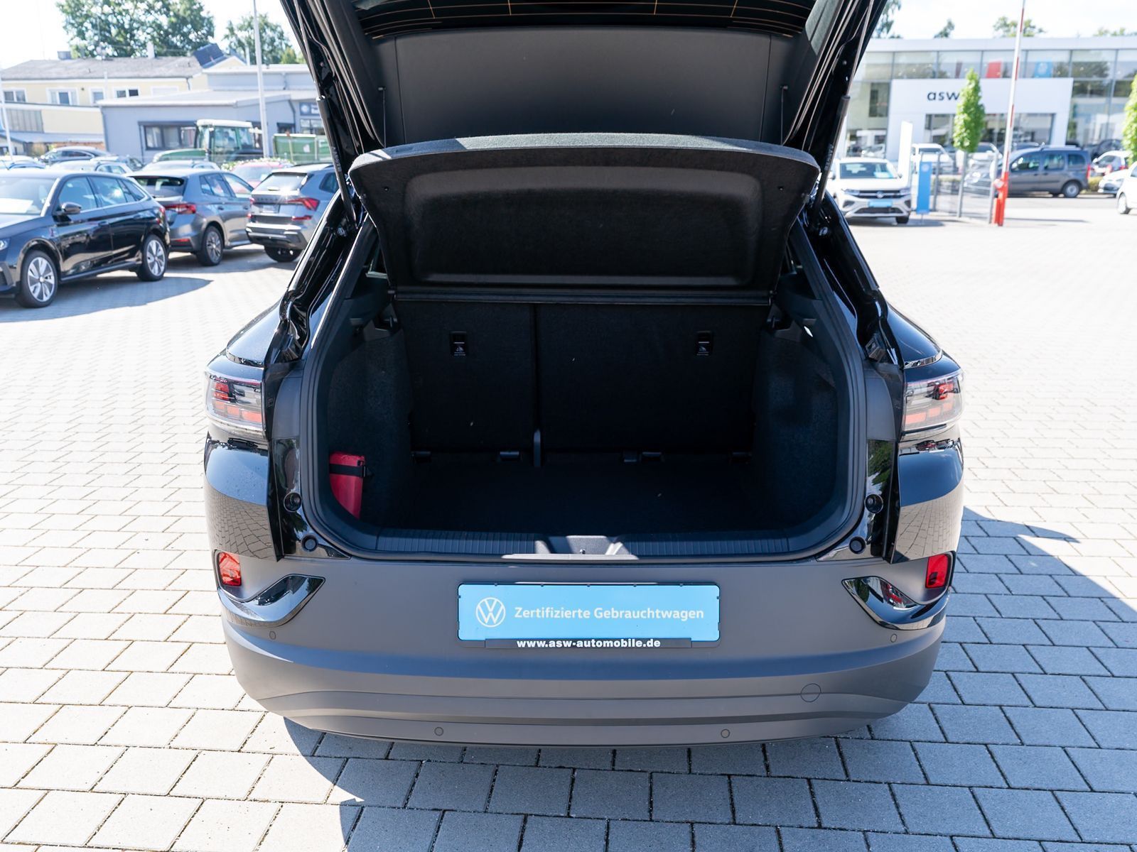 Fahrzeugabbildung Volkswagen ID.4 Pure Performance LED Nav PDC Wärmepumpe AHK