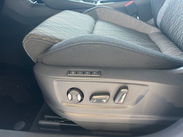Fahrzeugabbildung SKODA Karoq Tour 1,5 TSI 150PS DSG ACC Kamera SHZ AHK