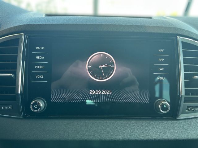 Fahrzeugabbildung SKODA Karoq Tour 1,5 TSI 150PS DSG ACC Kamera SHZ AHK