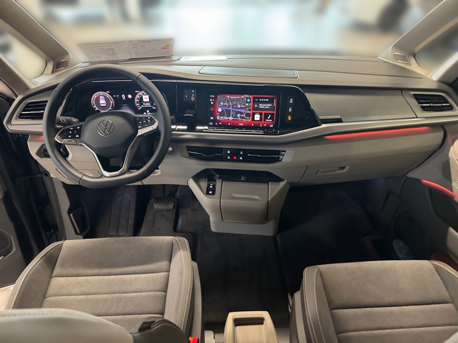 Fahrzeugabbildung Volkswagen Multivan "Edition" 2.0 TDI AHK langer Überhang