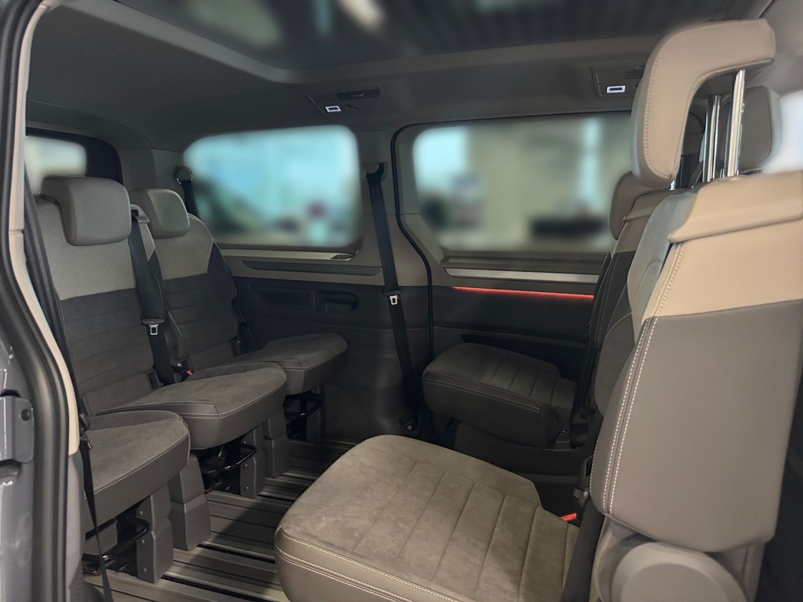 Fahrzeugabbildung Volkswagen Multivan "Edition" 2.0 TDI AHK langer Überhang