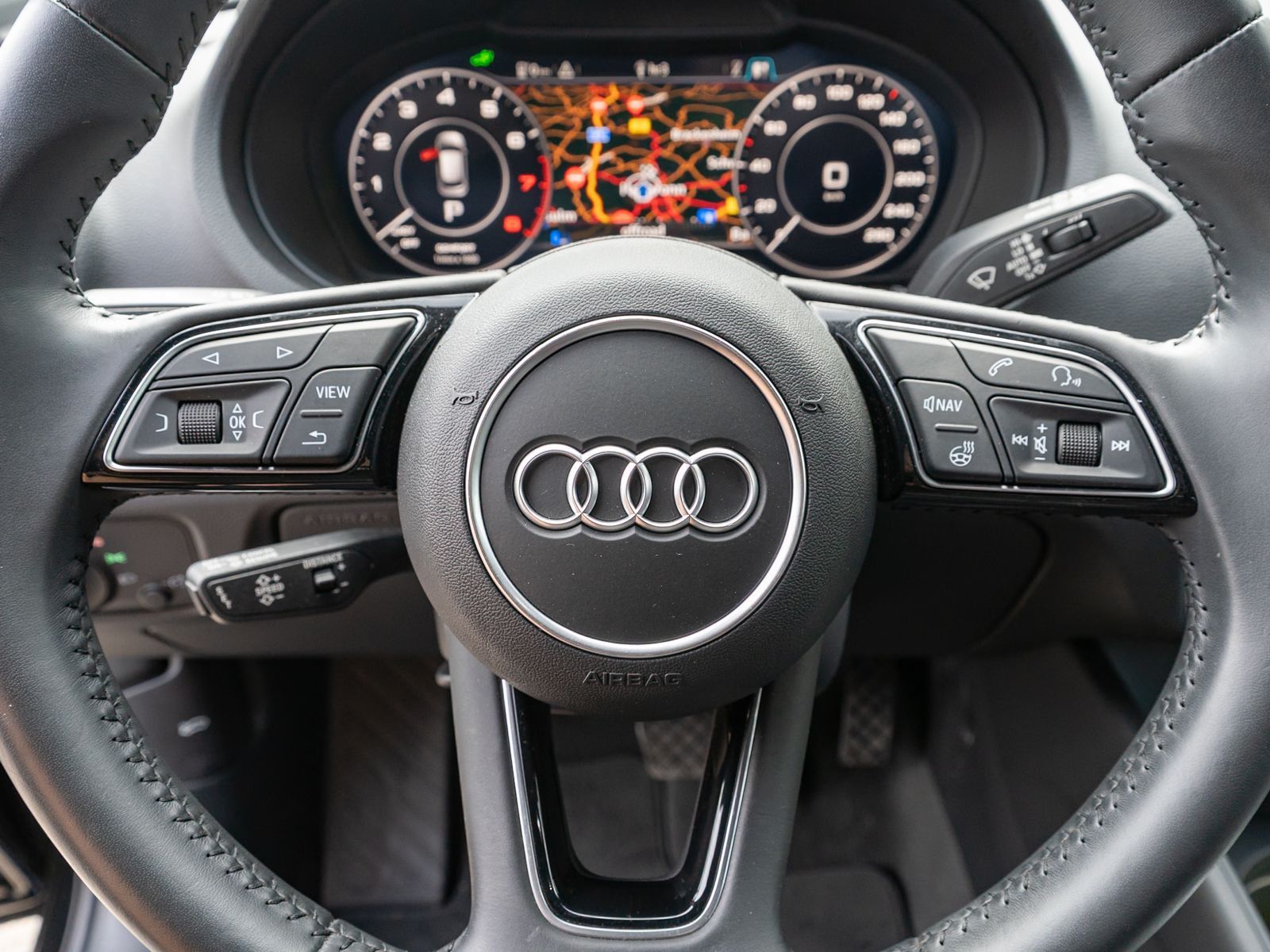 Fahrzeugabbildung Audi A3 Sportback sport 40 e-tron Navi Matrix PDC B&O
