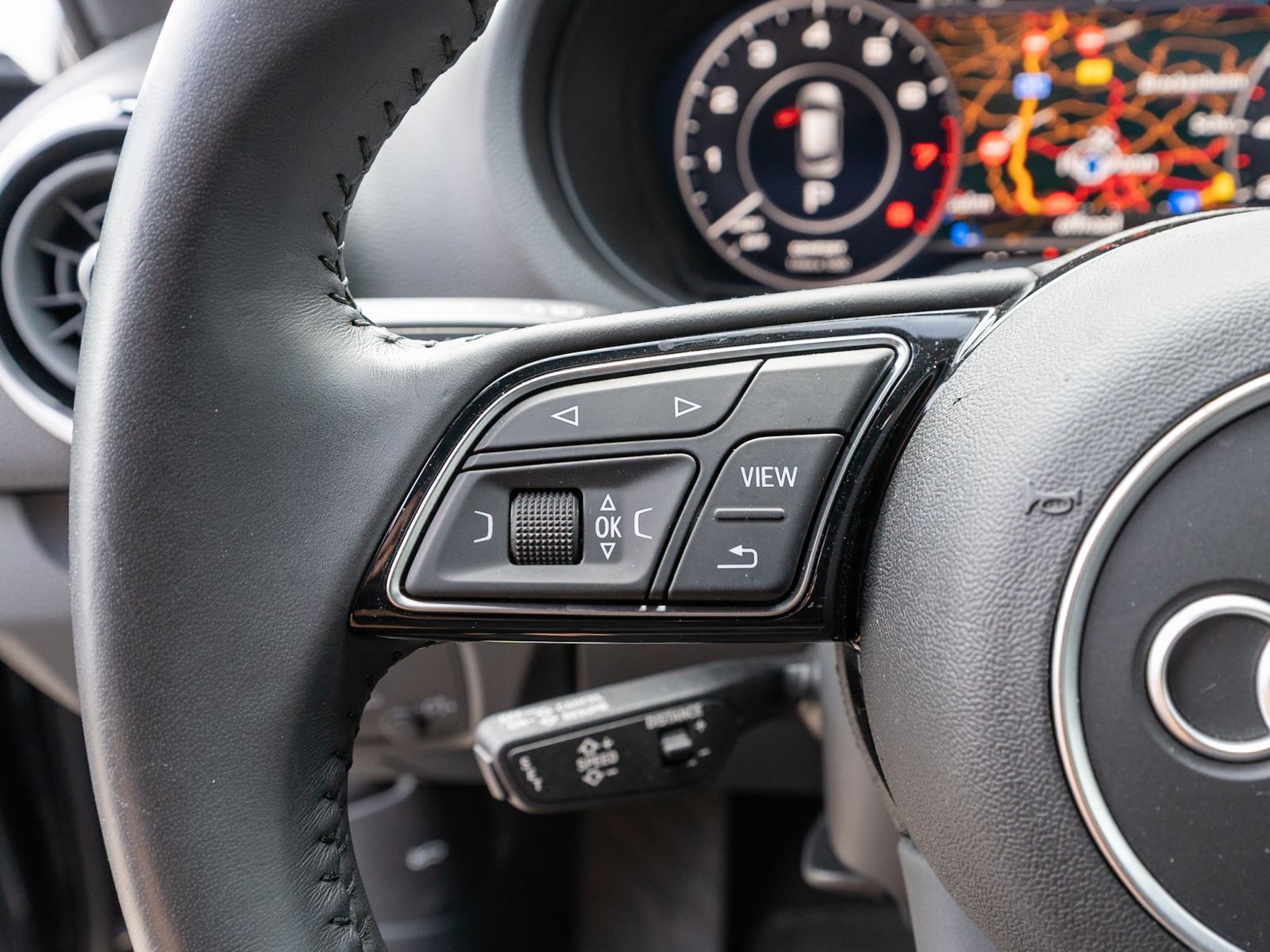 Fahrzeugabbildung Audi A3 Sportback sport 40 e-tron Navi Matrix PDC B&O