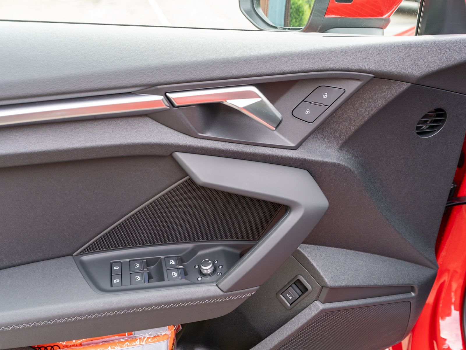 Fahrzeugabbildung Audi A3 Sportback S line 40TFSI quatt Stroni LED PANO