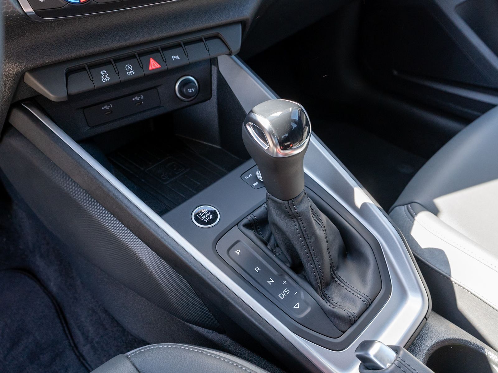 Fahrzeugabbildung Audi A1 Sportback S line 30TFSI Stronic LED Navi PDC