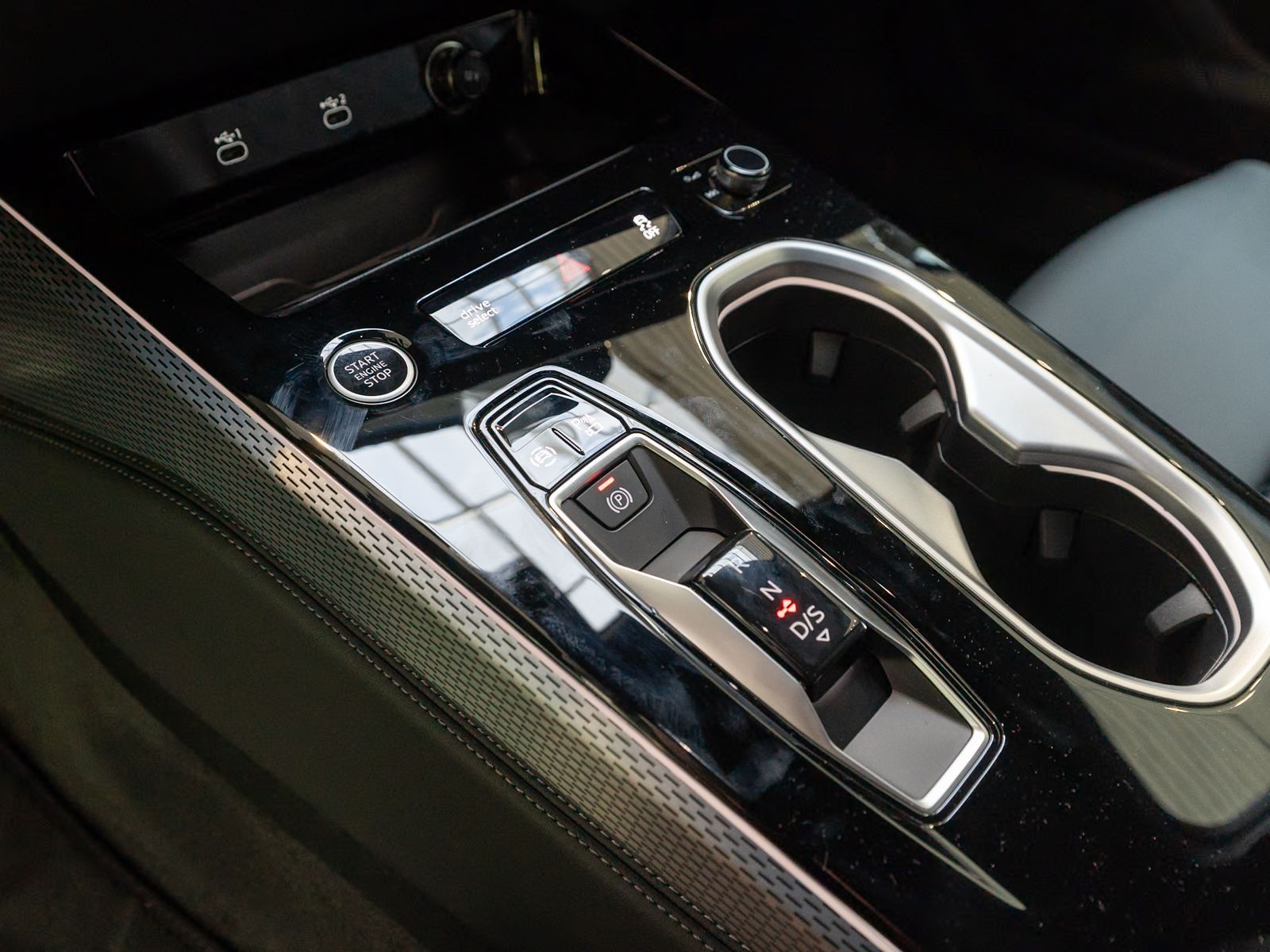 Fahrzeugabbildung Audi A6 Limousine TDI quattro 150 kW S tronic