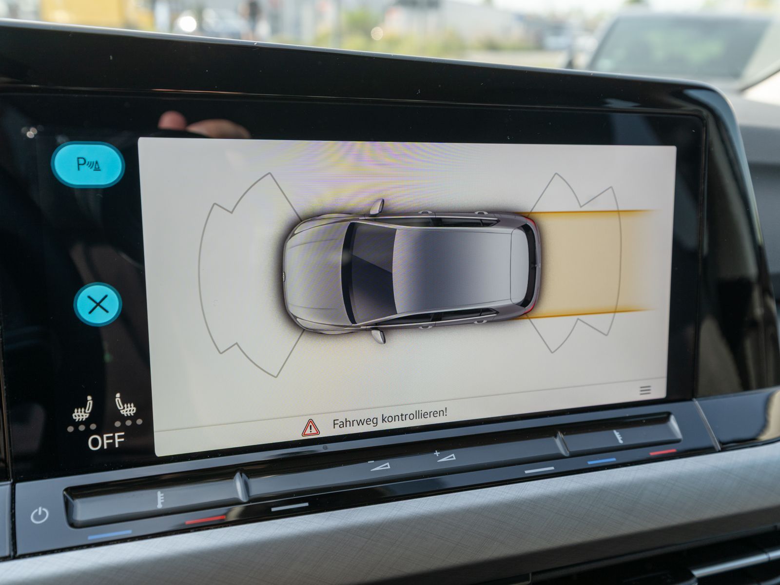 Fahrzeugabbildung Volkswagen Golf Life 2.0 TDI 6-Gang LED NAVI ACC PDC SHZ