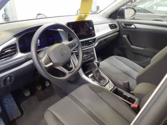 Fahrzeugabbildung Volkswagen T-Roc Life 1.0 TSI 6-Gang LED NAVI PDC SHZ