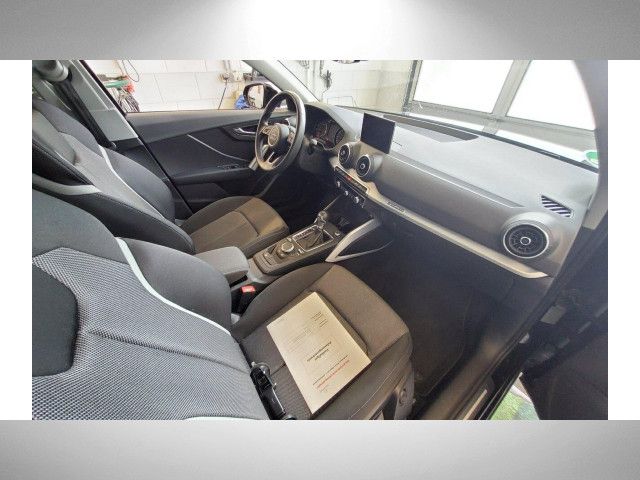 Fahrzeugabbildung Audi Q2 Sport 40TFSI quatt Stron LED Nav PDC PANO AHK