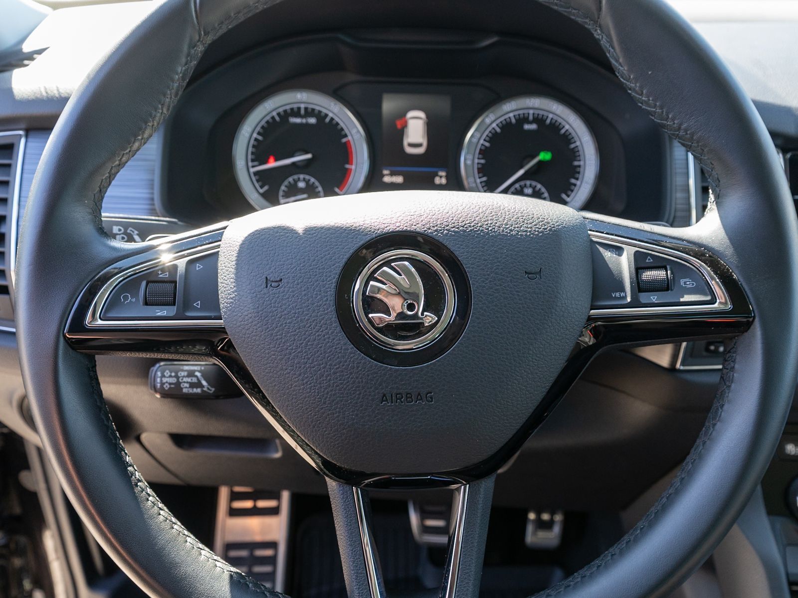 Fahrzeugabbildung SKODA Kodiaq Ambition 2.0TSI 4x4 DSG LED Nav RFK Stdhz