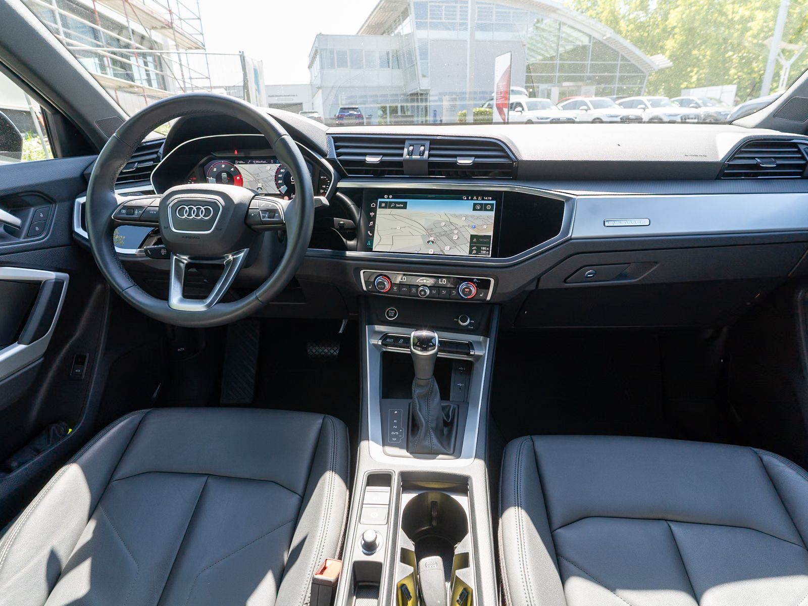 Fahrzeugabbildung Audi Q3 advanced 35TDI quattro Stronic Navi LED RFK