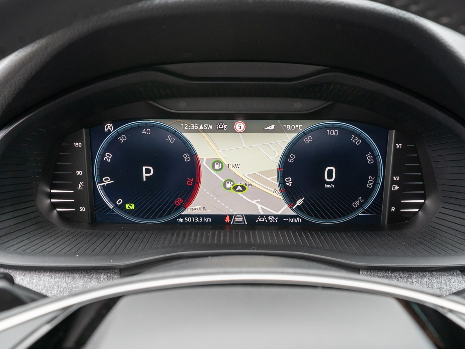 Fahrzeugabbildung SKODA Kamiq Selection 1.5 TSI DSG LED NAVI ACC RFK SHZ