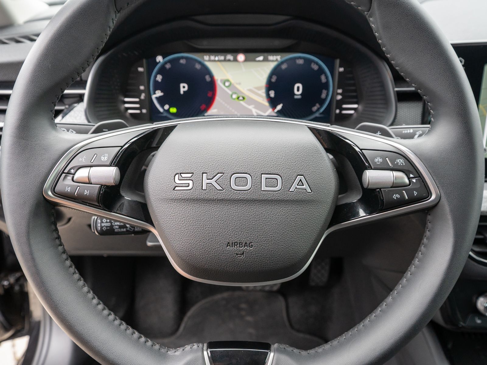 Fahrzeugabbildung SKODA Kamiq Selection 1.5 TSI DSG LED NAVI ACC RFK SHZ
