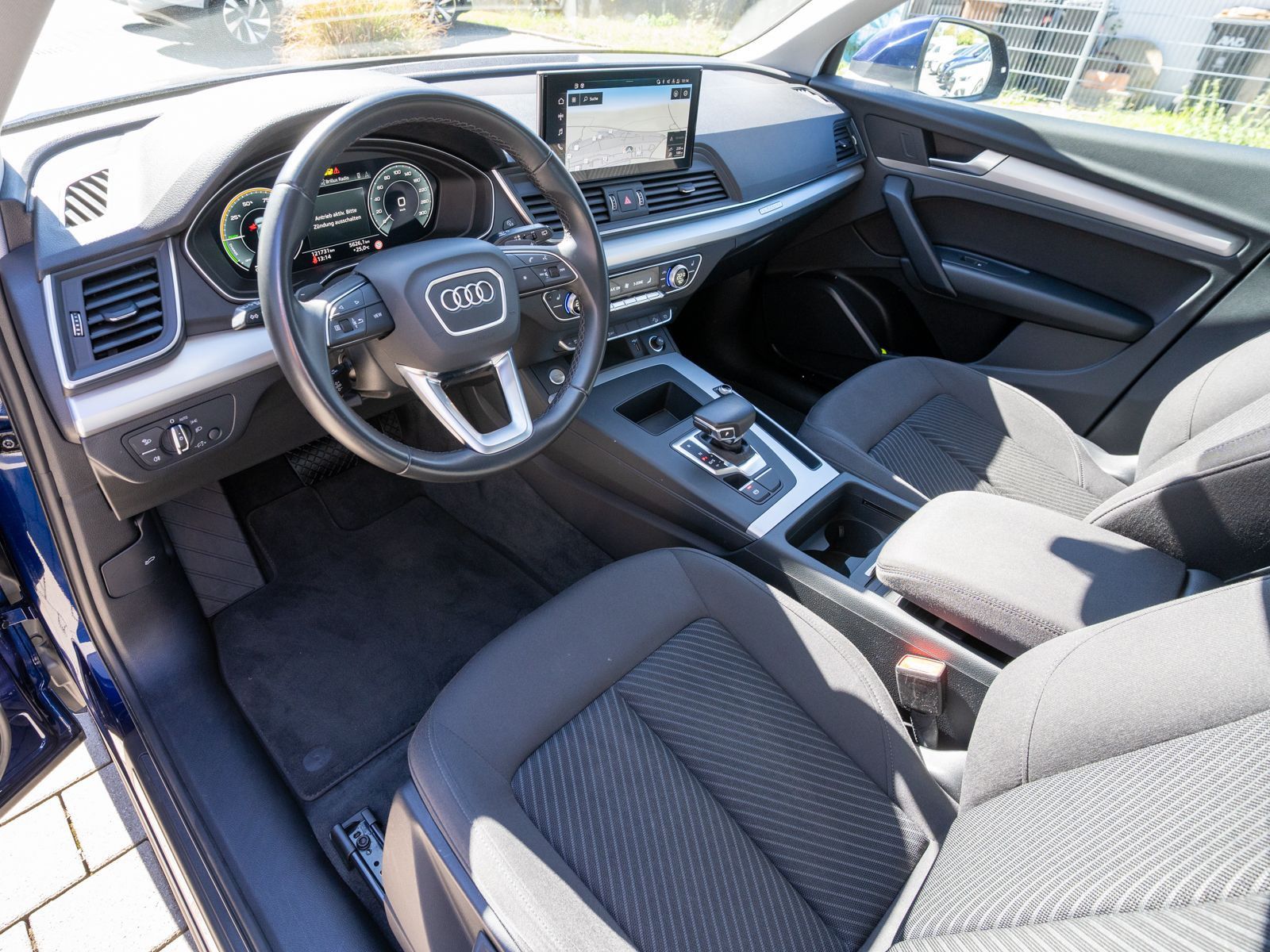 Fahrzeugabbildung Audi Q5 S line 50 TFSI e quattro Stronic LED Navi AHK