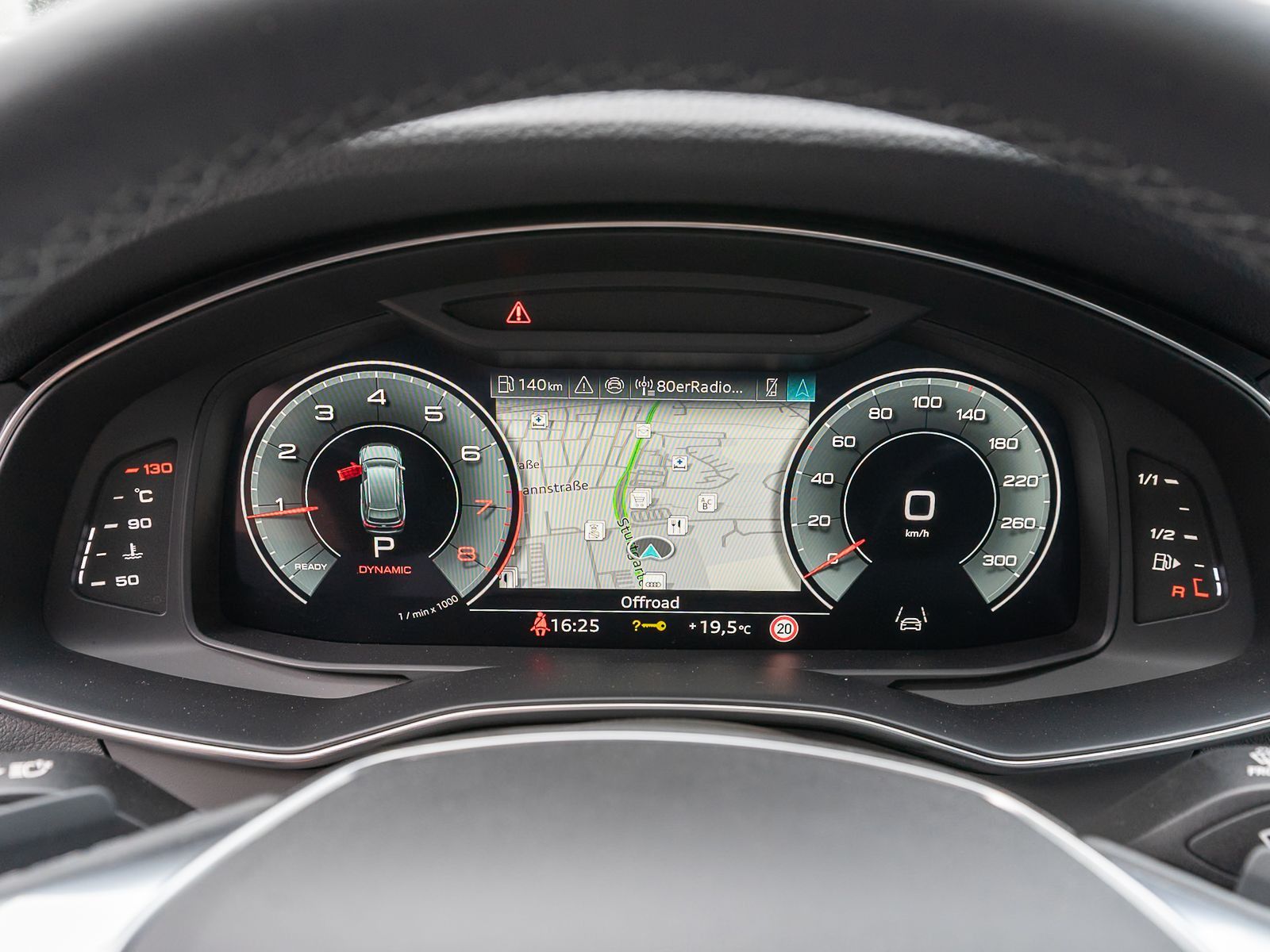 Fahrzeugabbildung Audi A6 Avant advanced 45TFSI Navi Matrix Pano RFK VC