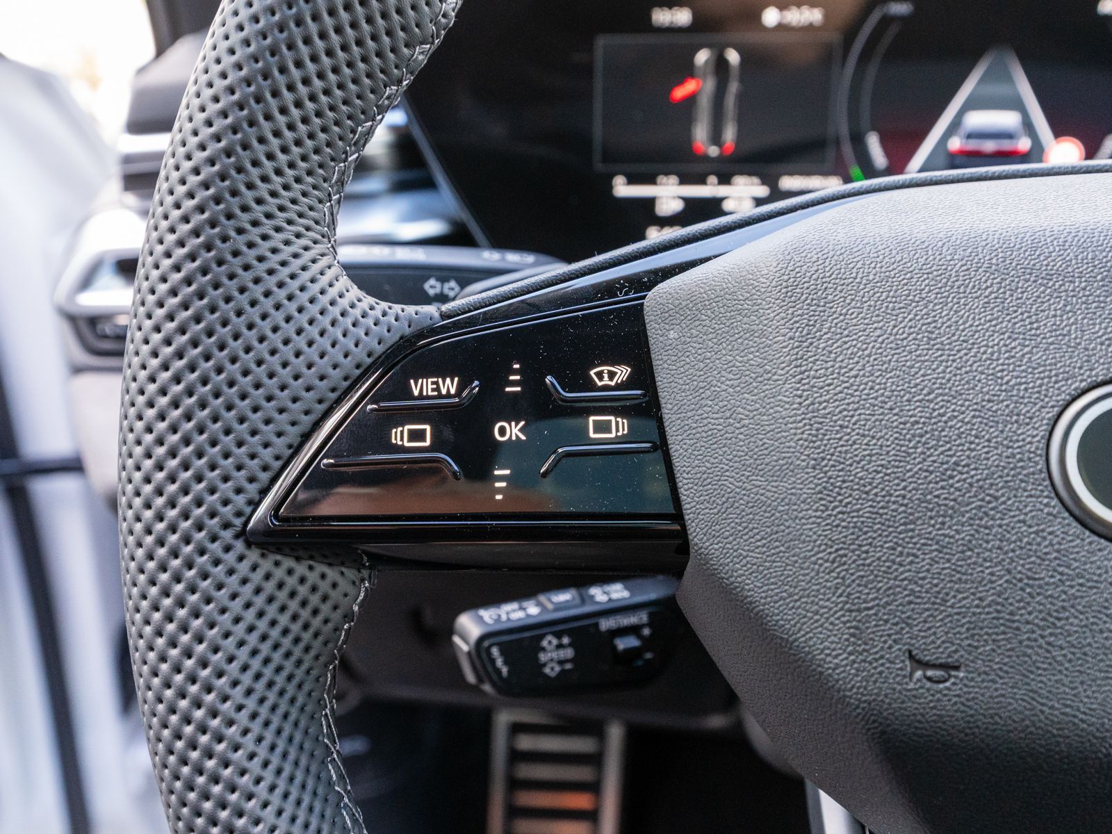 Fahrzeugabbildung Audi A5 Avant S line e-hybrid quattro Stroni B&O PANO