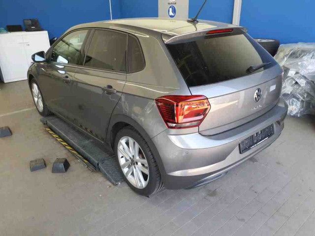 Fahrzeugabbildung Volkswagen Polo Highline 1.0 TSI DSG LED Navi RFK SHZ 17"