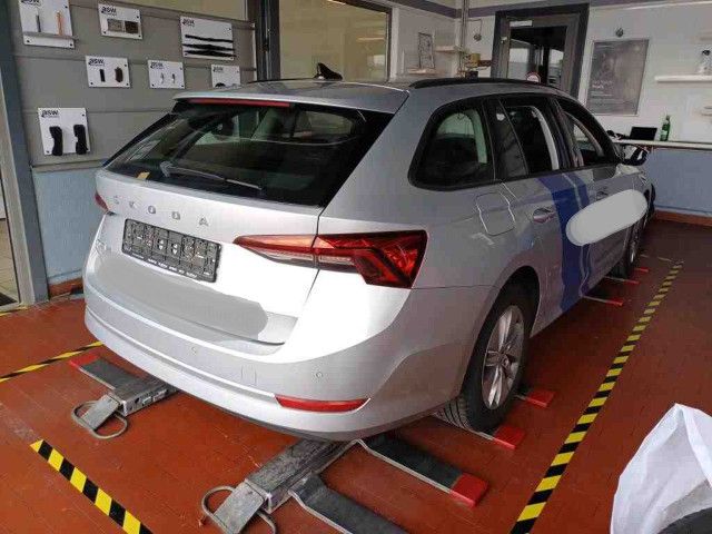 Fahrzeugabbildung SKODA Octavia Combi Ambition 2.0 TDI DSG LED Navi PDC