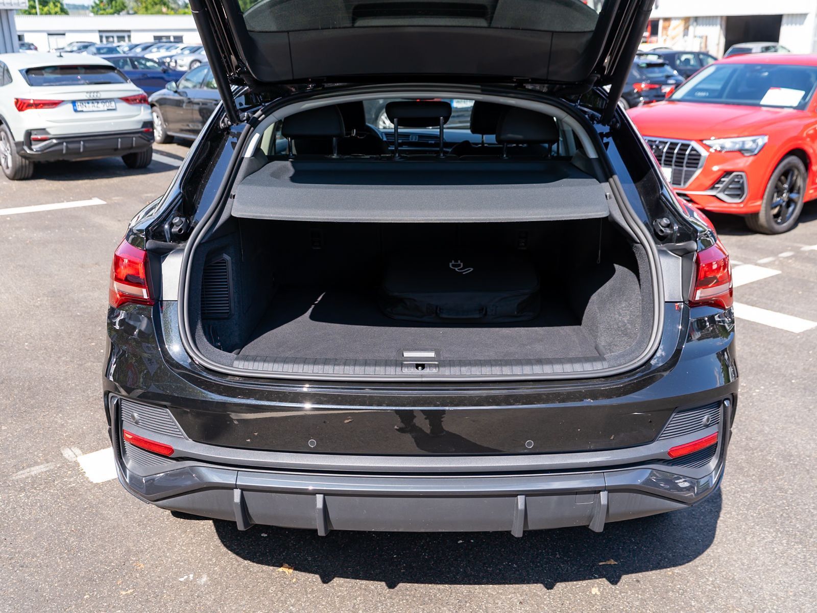 Fahrzeugabbildung Audi Q3 Sportback 45TFSI e Stroni LED RFK AHK VC