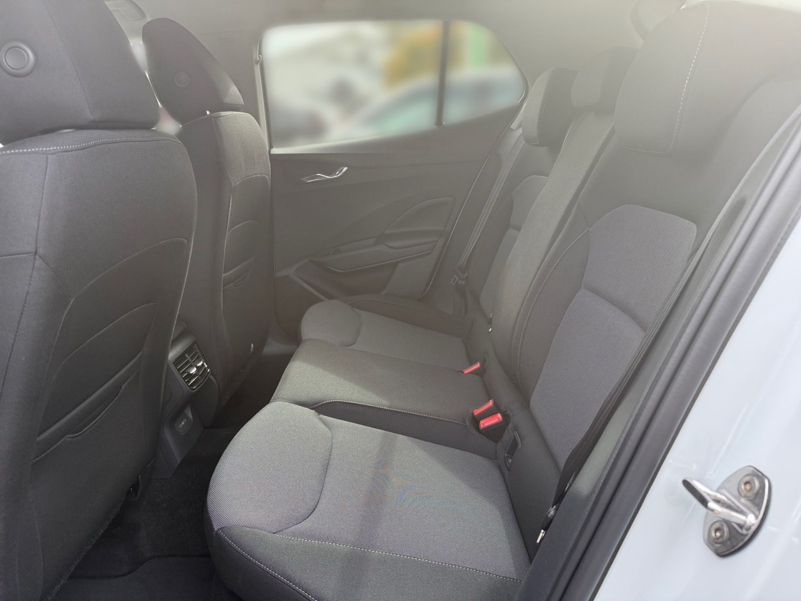 Fahrzeugabbildung SKODA Fabia Tour 1,0 TSI 115PS DSG ACC SHZ Kamera PDC