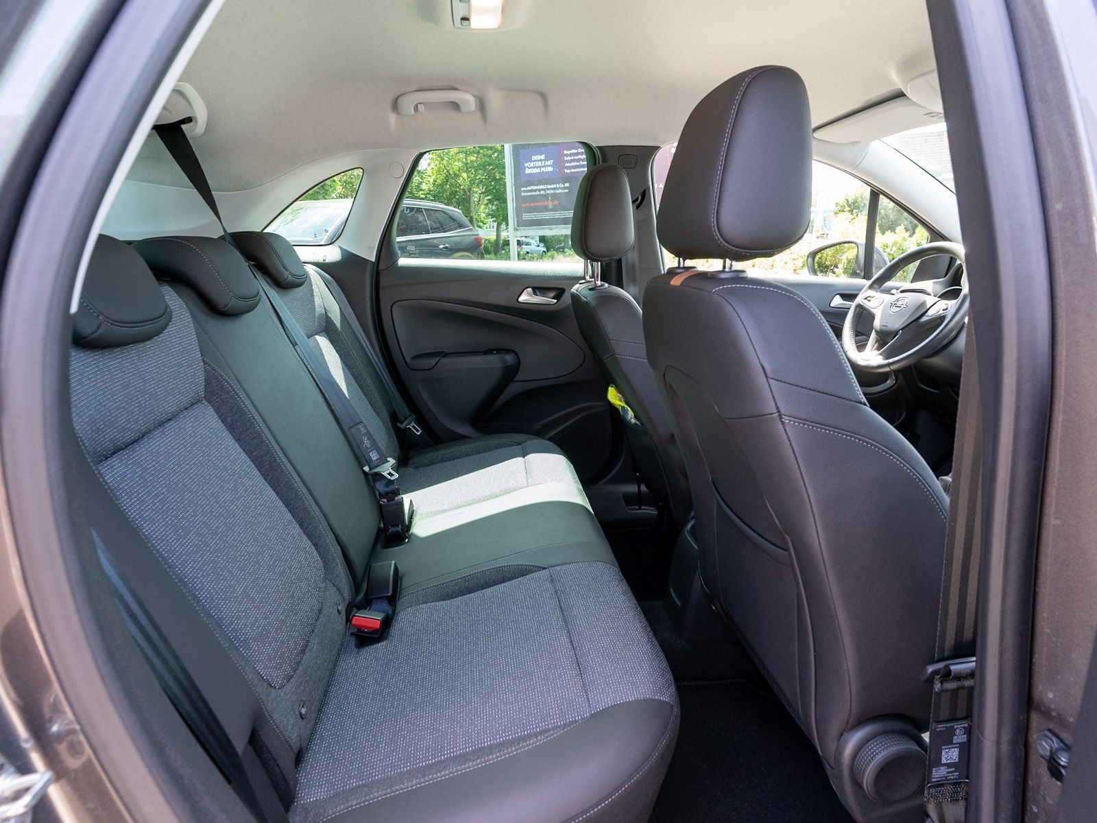 Fahrzeugabbildung Opel Crossland Elegance 1.2Turbo LED RFK SHZ Tempomat