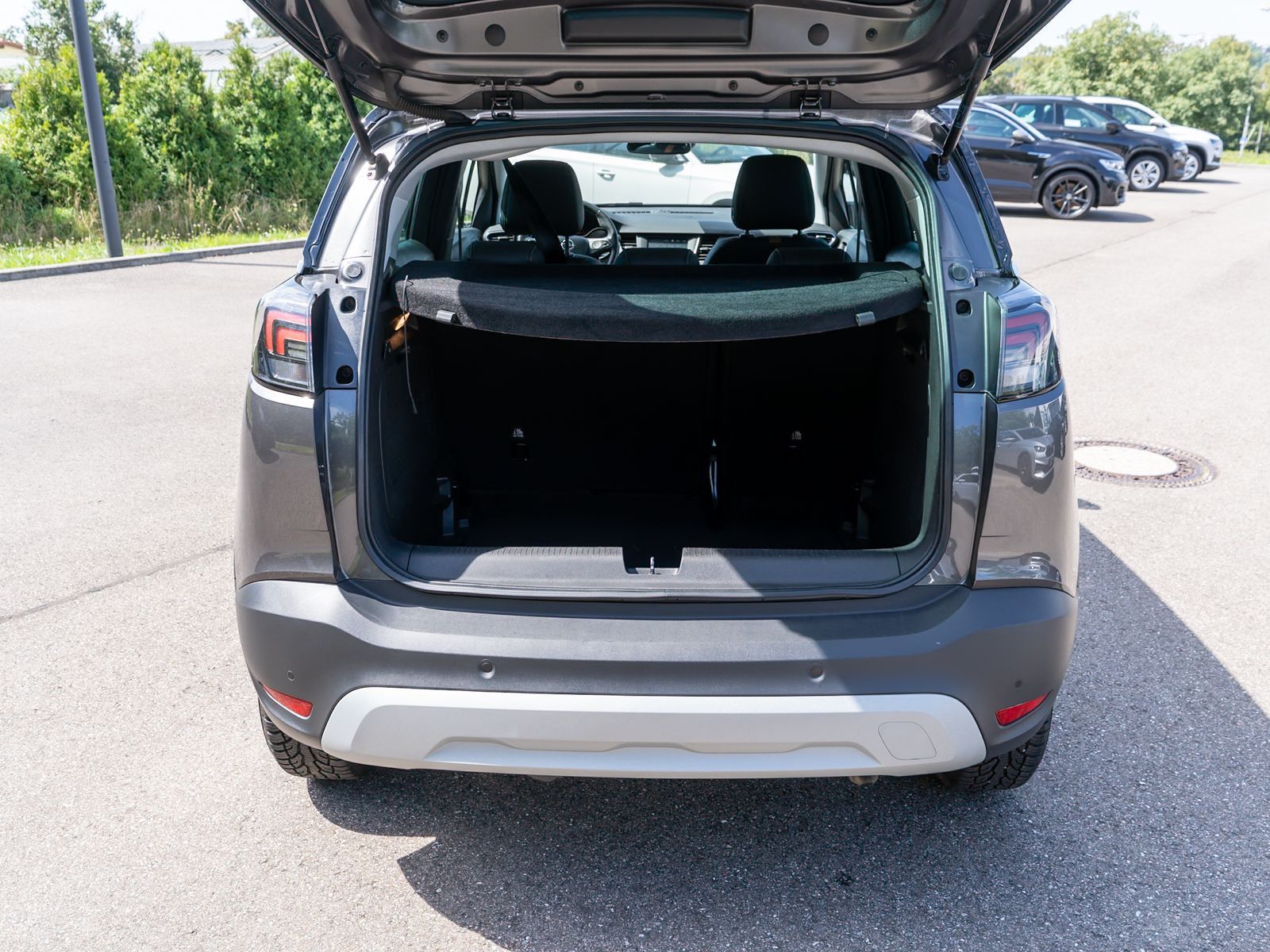 Fahrzeugabbildung Opel Crossland Elegance 1.2Turbo LED RFK SHZ Tempomat