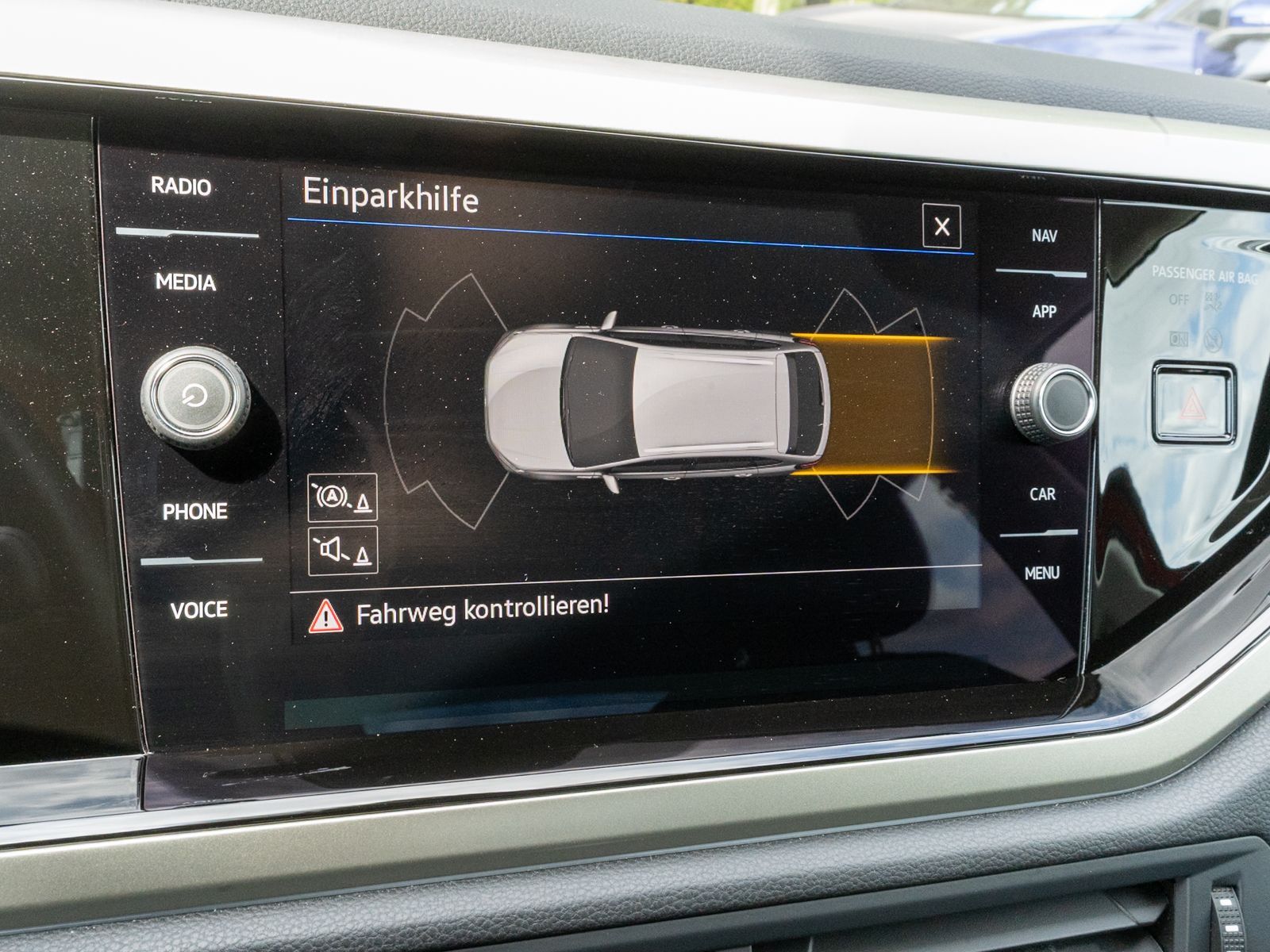 Fahrzeugabbildung Volkswagen Taigo MOVE 1.5TSI DSG LED Navi PDC SHZ AHK VC