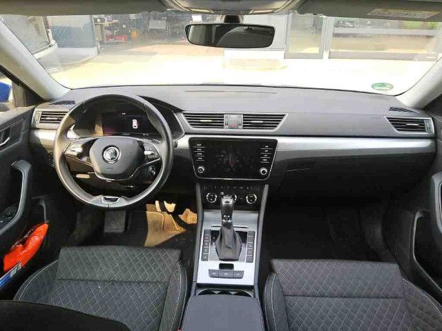 Fahrzeugabbildung SKODA Superb Combi iV Ambition 1.4 TSI DSG Stdhzg AHK